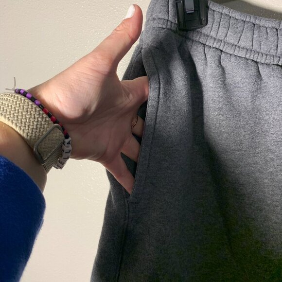 Nike sweatpants/joggers - size large - Picture 6 of 8